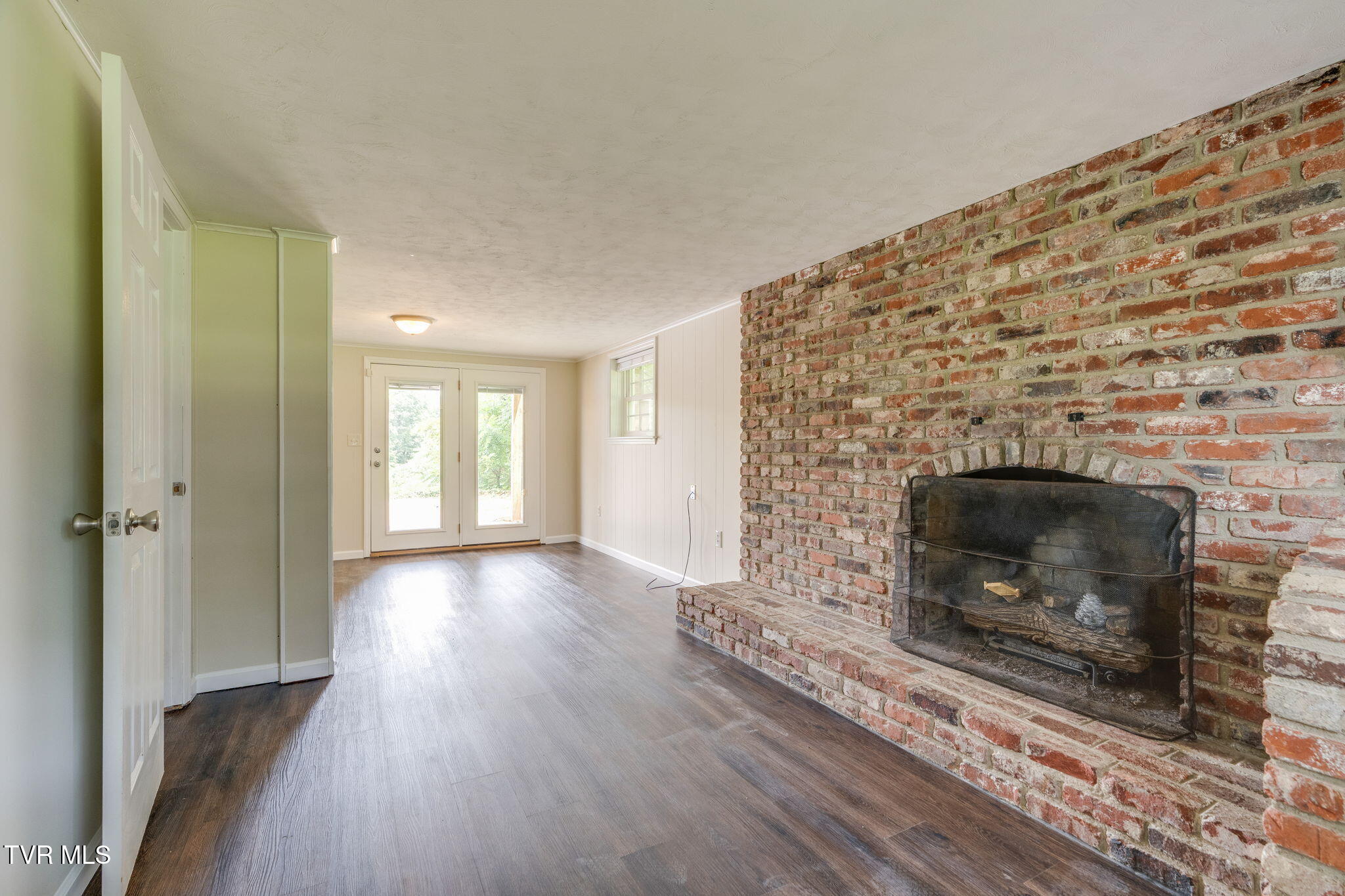 2125 Bonaire Road Kingsport, TN 37660 - Photo 32 of 49 021-Den
