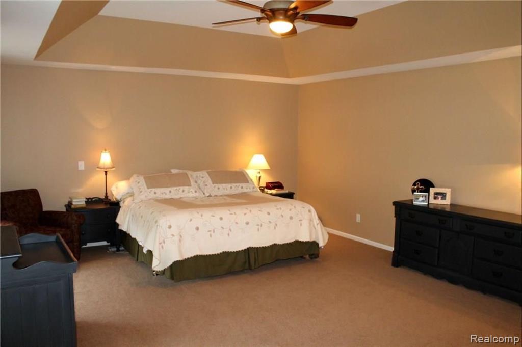 49577 Potomac Road Canton, MI 48188 - Photo 38 of 47