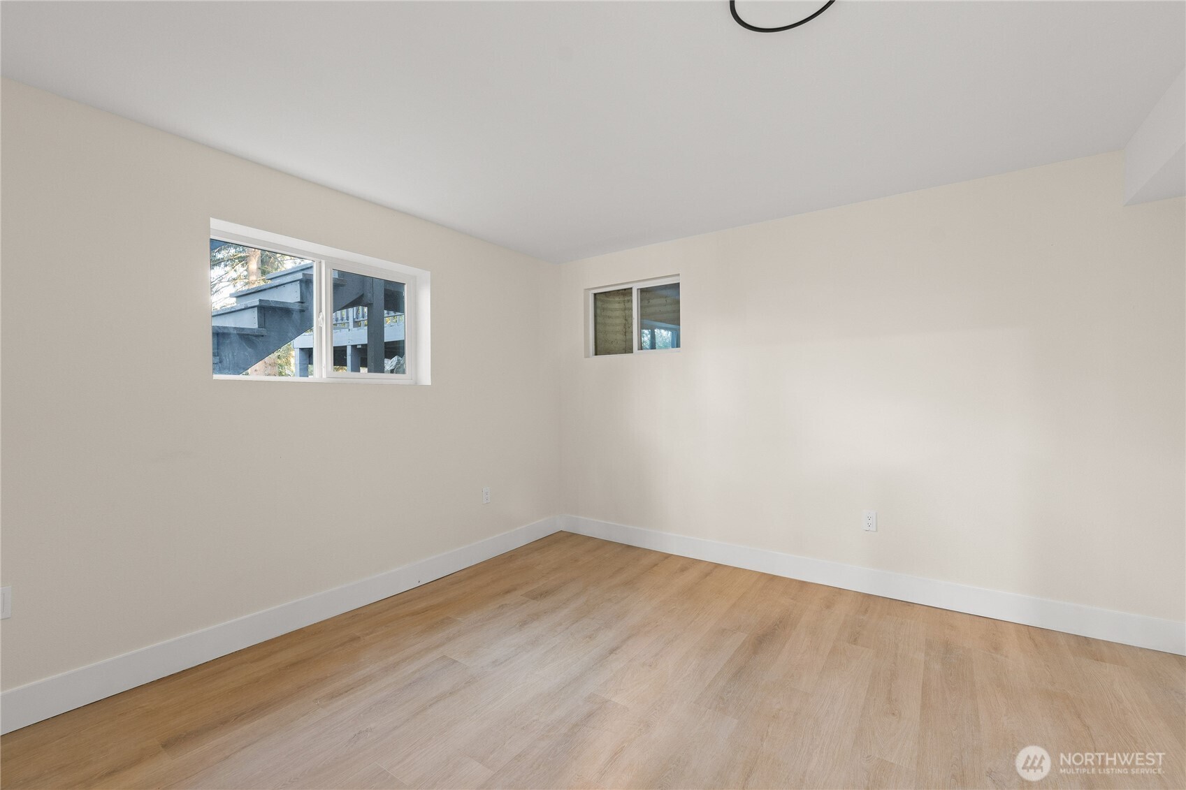 29628 22nd Avenue South Federal Way, WA 98003 - Photo 31 of 40 an empty room with a workbench