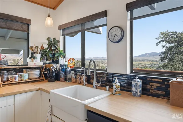 $529,950 | Undisclosed Address, Tehachapi, CA 93561