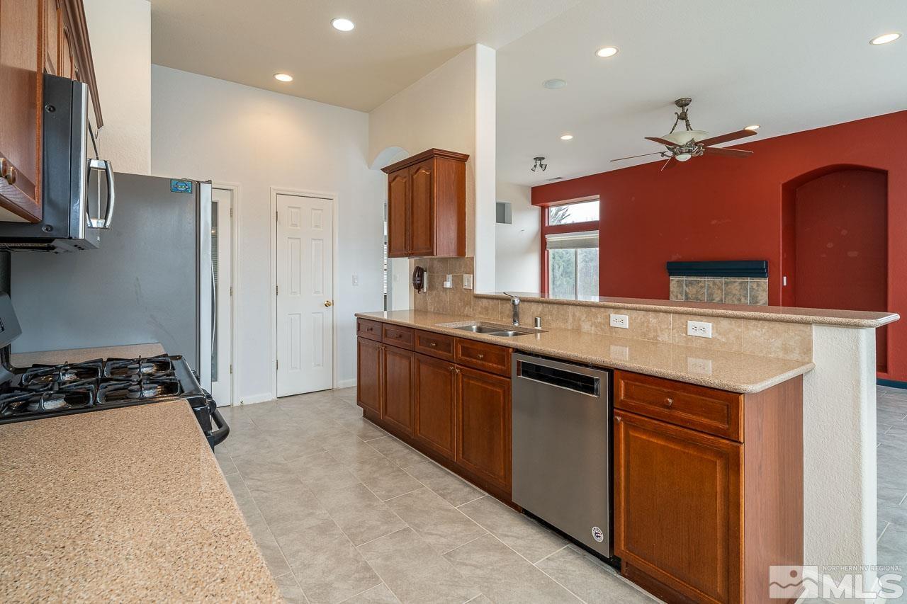 10105 Lucente Way Reno, NV 89521 - Photo 17 of 27 Photo 17
