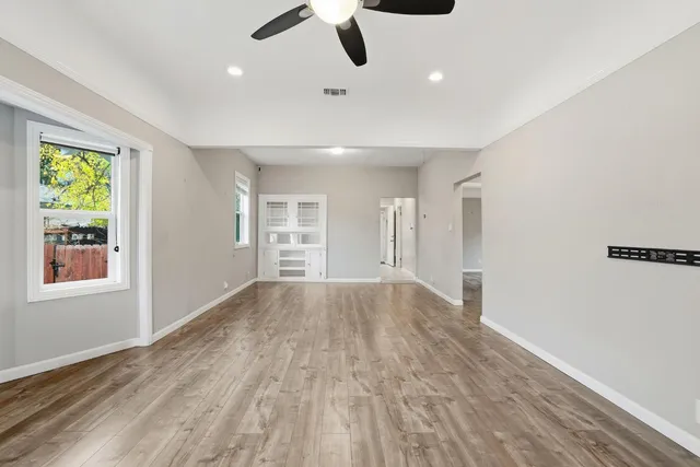 $474,900 | 4850 11th Avenue, Sacramento, CA 95820