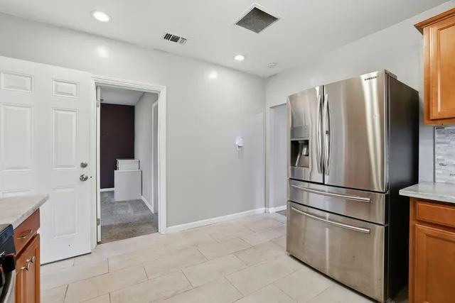 $474,900 | 4850 11th Avenue, Sacramento, CA 95820