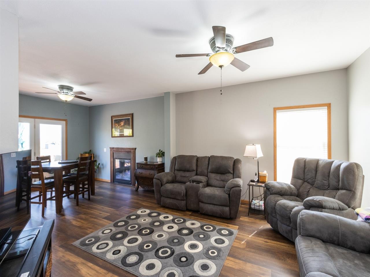 220 Buckeye Lane Riverside, IA 52327 - Photo 6 of 32 Gallery Image 6