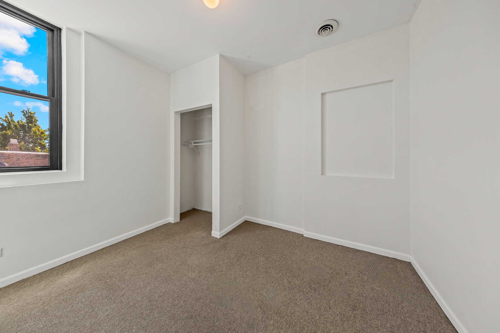 800 South Loomis Street, Unit 2 Chicago, IL 60607 - Photo 10 of 20
