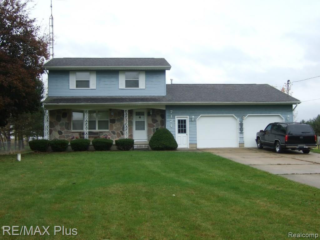 7124 East Carpenter Road Davison, MI 48423 - Photo 1 of 13 DSCF4724.jpg