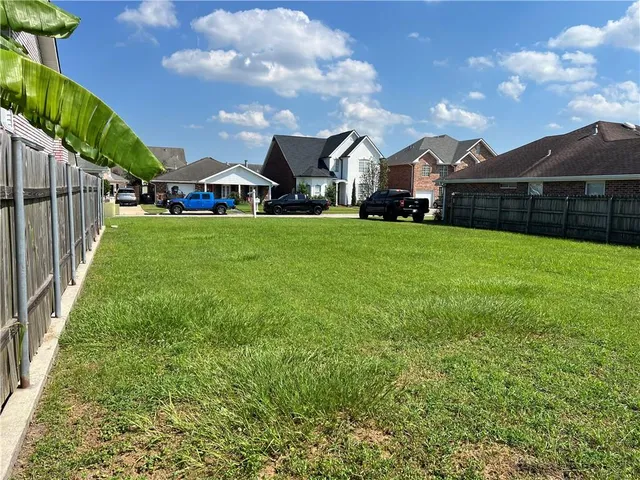 $59,000 | 3700 Karen Drive, Chalmette, LA 70043