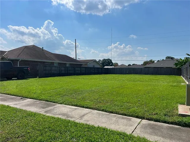 $59,000 | 3700 Karen Drive, Chalmette, LA 70043