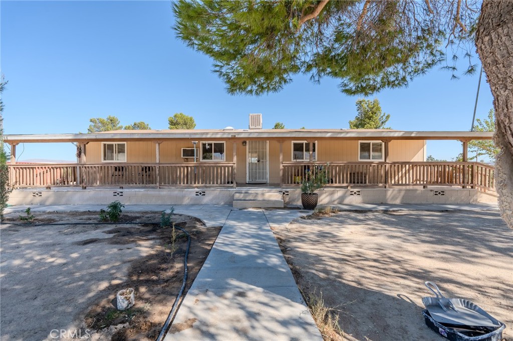 34788 Foothill Road Lucerne Valley, CA 92356 - Photo 1 of 1 Front of the house