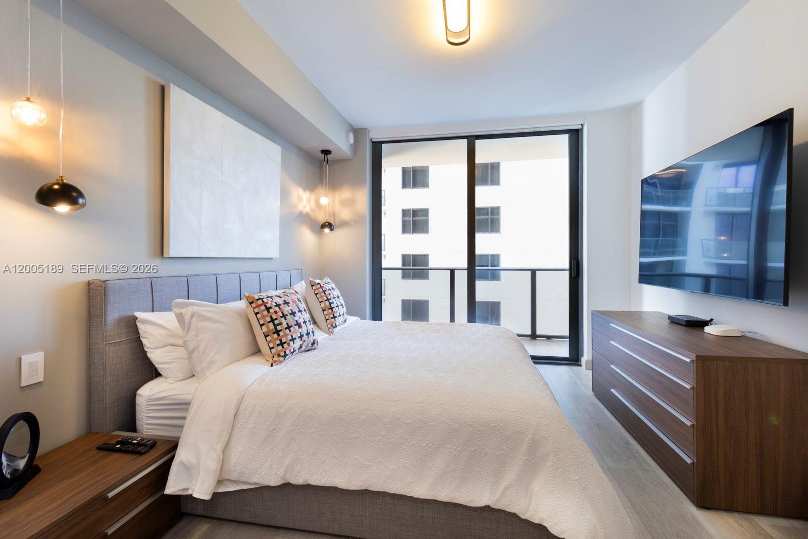 55 Southwest 9th Street, Unit 3010 Miami, FL 33130 - Photo 13 of 15