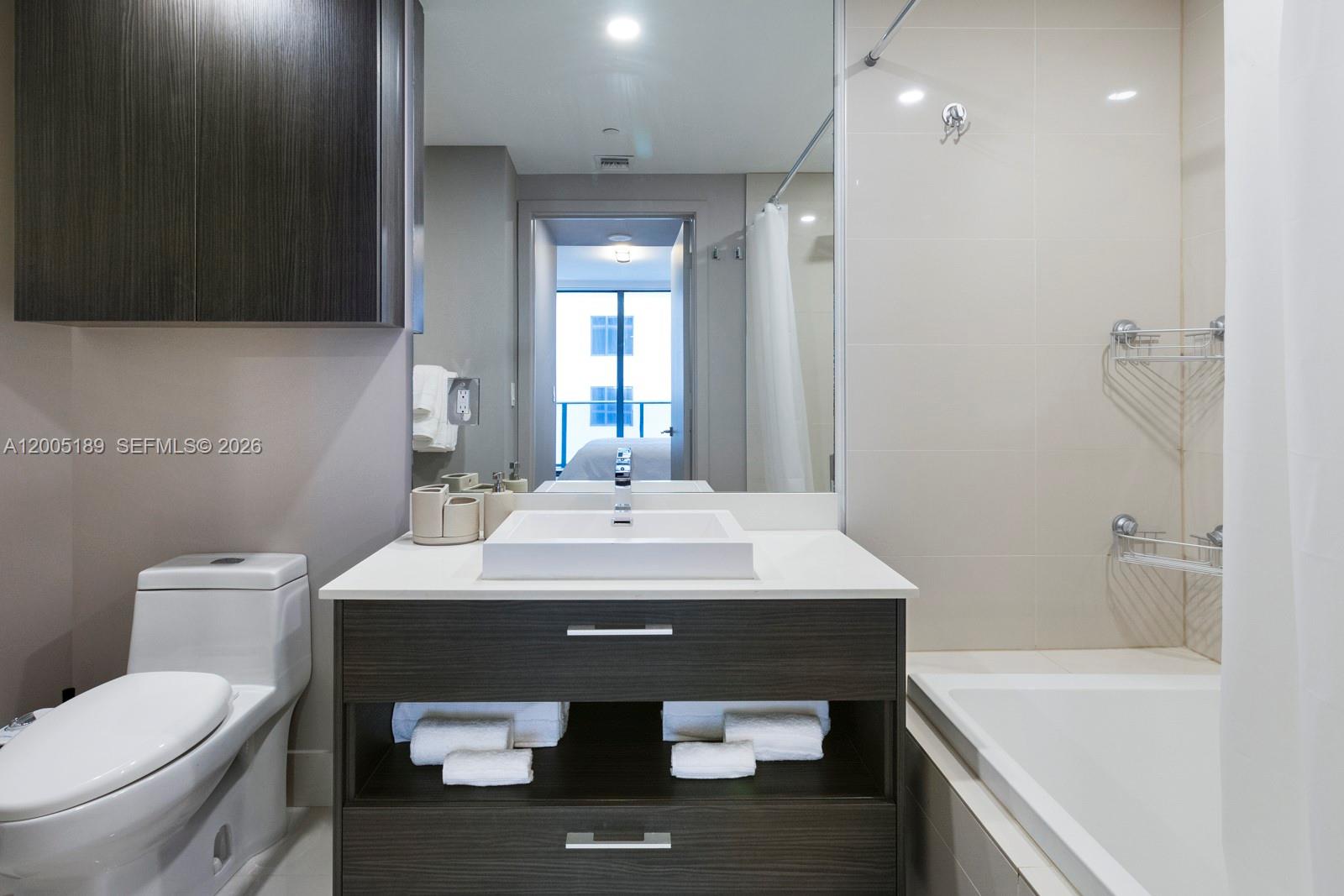 55 Southwest 9th Street, Unit 3010 Miami, FL 33130 - Photo 6 of 15