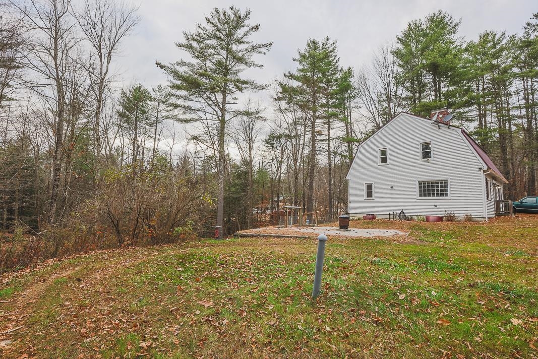 348 Windsor Road Hillsborough, NH 03244 - Photo 23 of 32