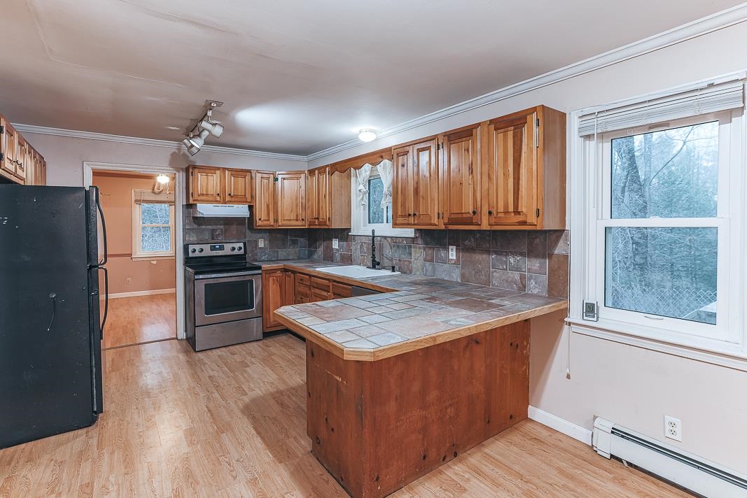 348 Windsor Road Hillsborough, NH 03244 - Photo 28 of 32