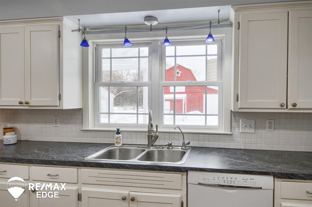 7175 Lapeer Road Davison, MI 48423 - Photo 13 of 55 31394752-12.JPG