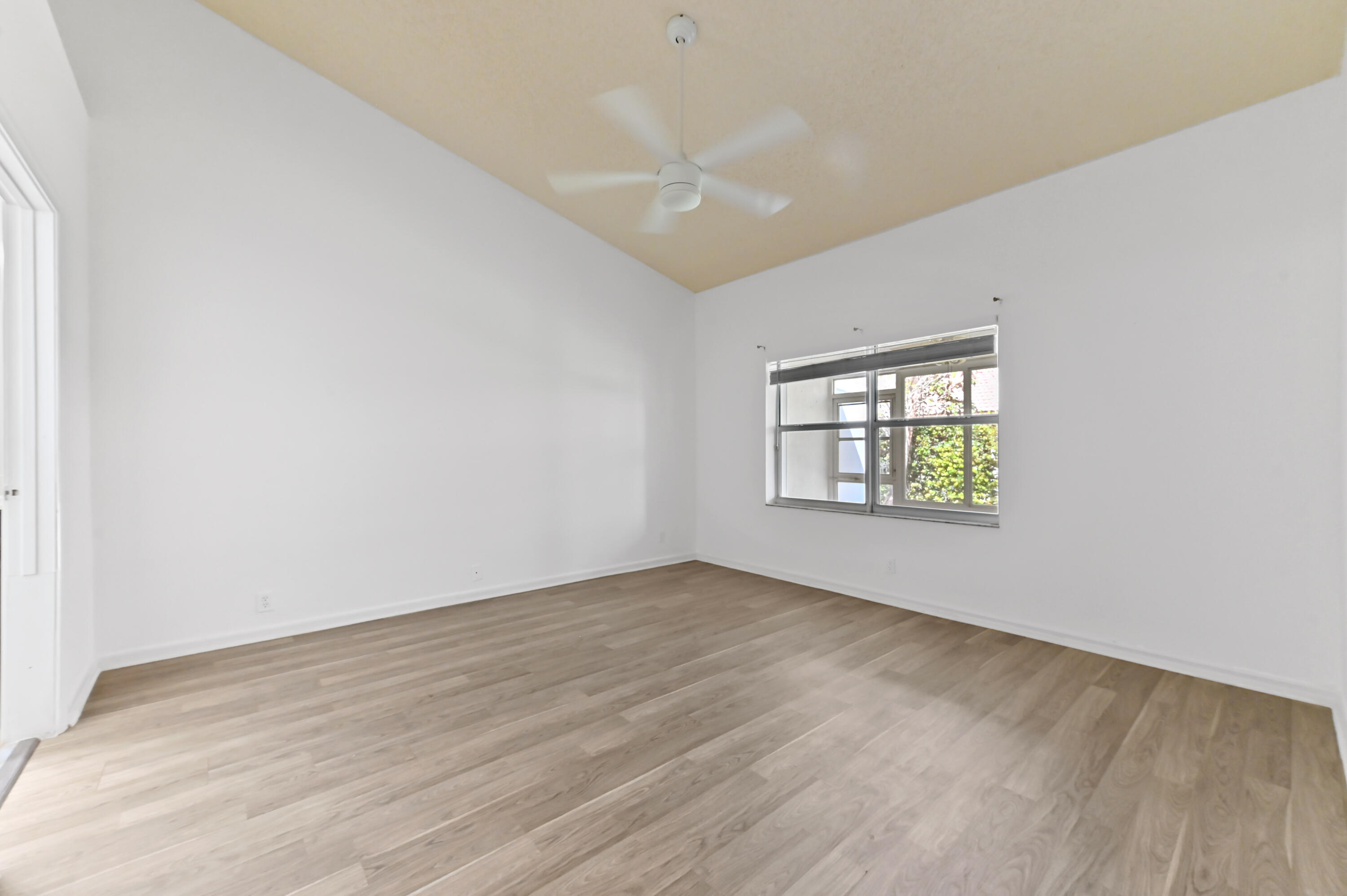 6069 Heliconia Road Delray Beach, FL 33484 - Photo 19 of 56 20 bedroom 01