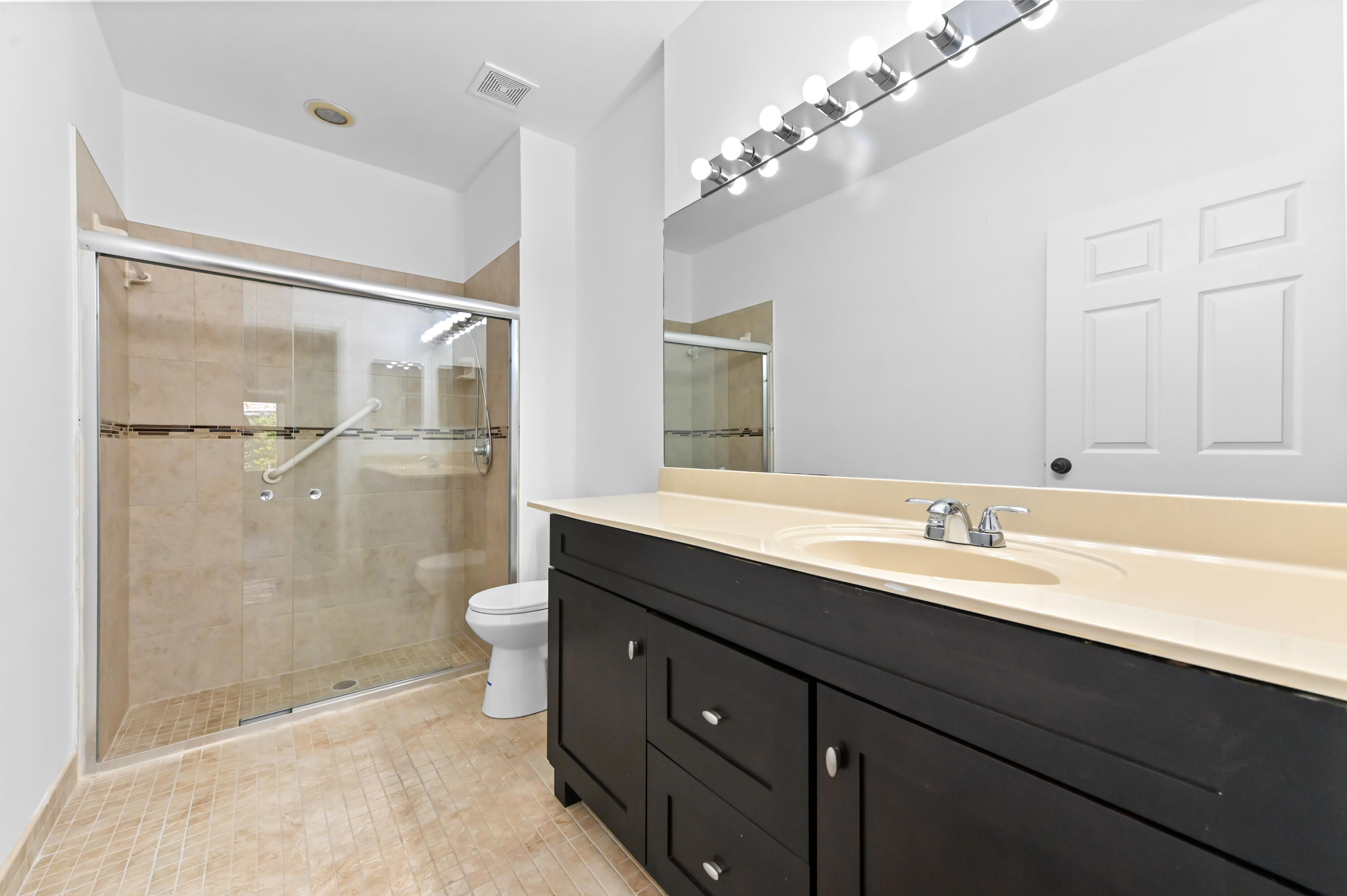 6069 Heliconia Road Delray Beach, FL 33484 - Photo 23 of 56 24 bathroom 01