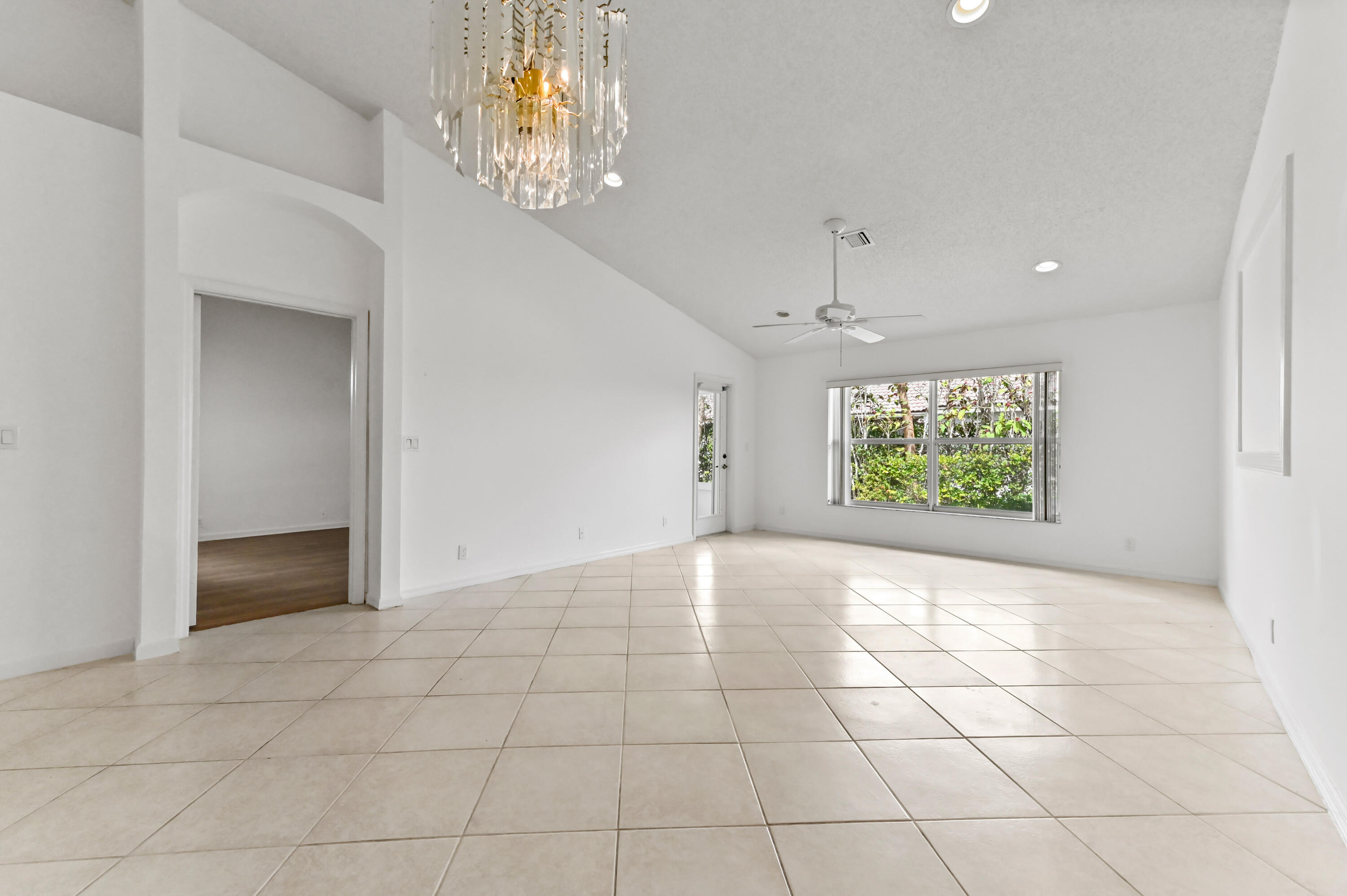 6069 Heliconia Road Delray Beach, FL 33484 - Photo 7 of 56 08 dining area 02