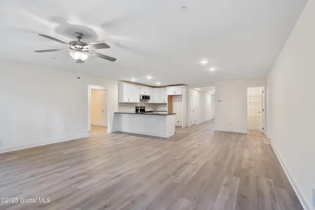 $370,000 | 135 Carriage Boulevard, Rotterdam, NY 12306