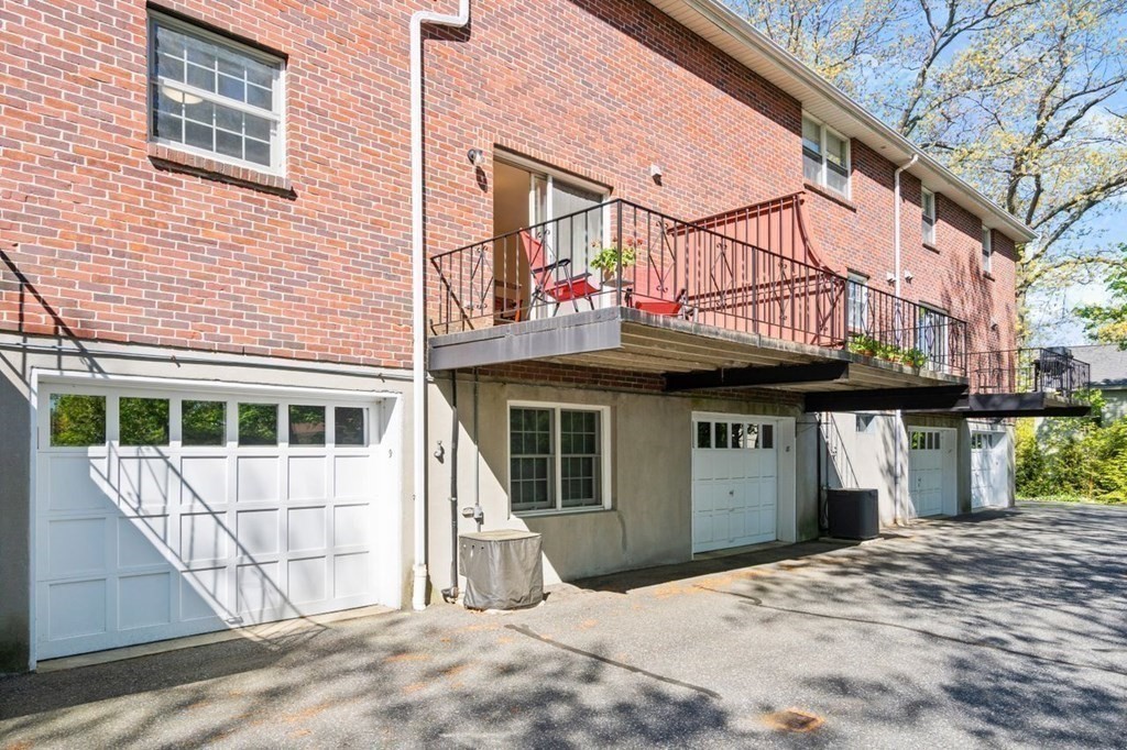 21 Westerly Street, Unit 9 Wellesley, MA 02482 - Photo 16 of 20 Gallery Image 16