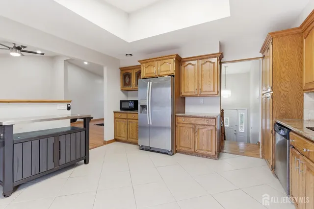 $675,000 | 16 Hallo Street, Edison, NJ 08837