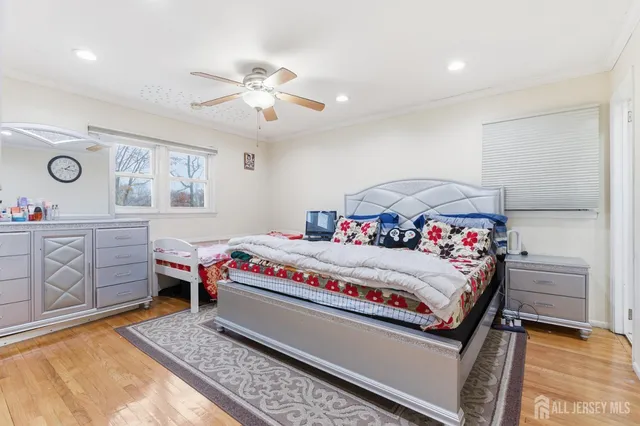 $675,000 | 16 Hallo Street, Edison, NJ 08837