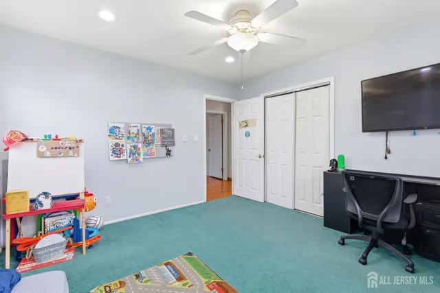 $675,000 | 16 Hallo Street, Edison, NJ 08837