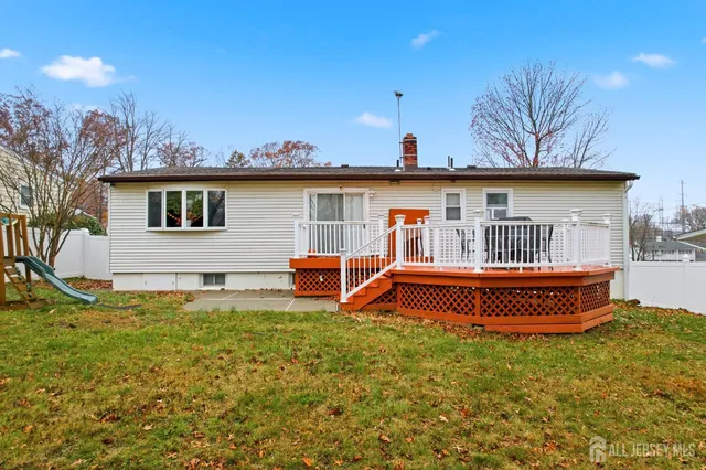 $675,000 | 16 Hallo Street, Edison, NJ 08837