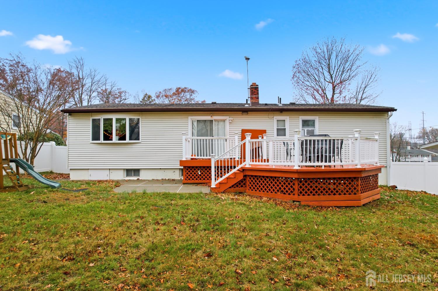 16 Hallo Street Edison, NJ 08837 - Photo 31 of 37