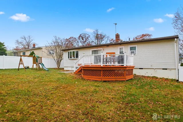 $675,000 | 16 Hallo Street, Edison, NJ 08837