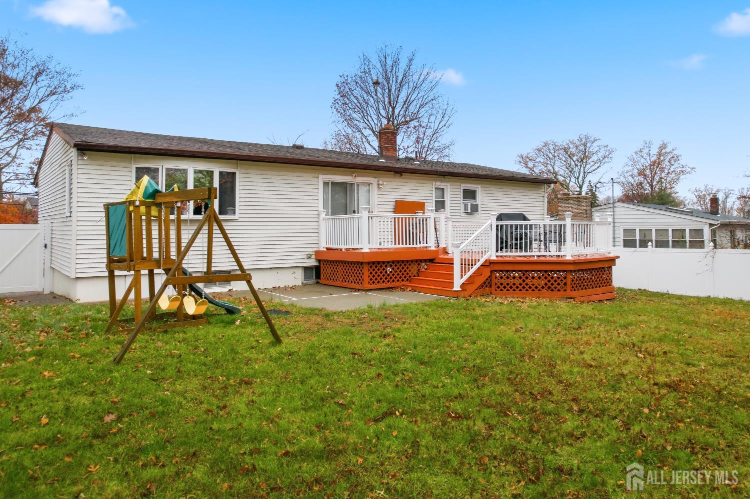 16 Hallo Street Edison, NJ 08837 - Photo 33 of 37