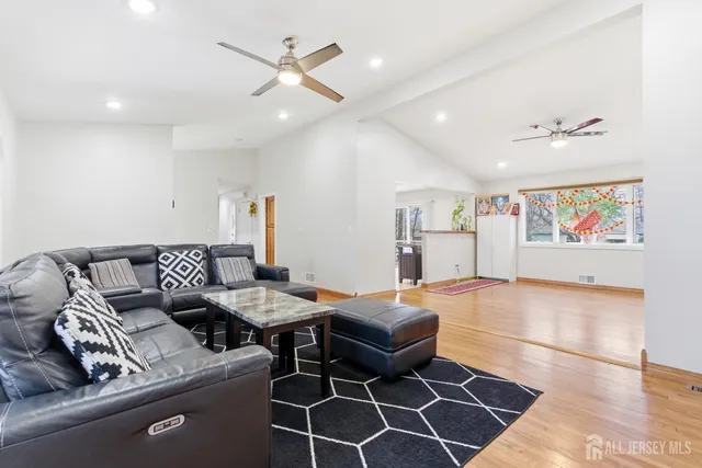 $675,000 | 16 Hallo Street, Edison, NJ 08837