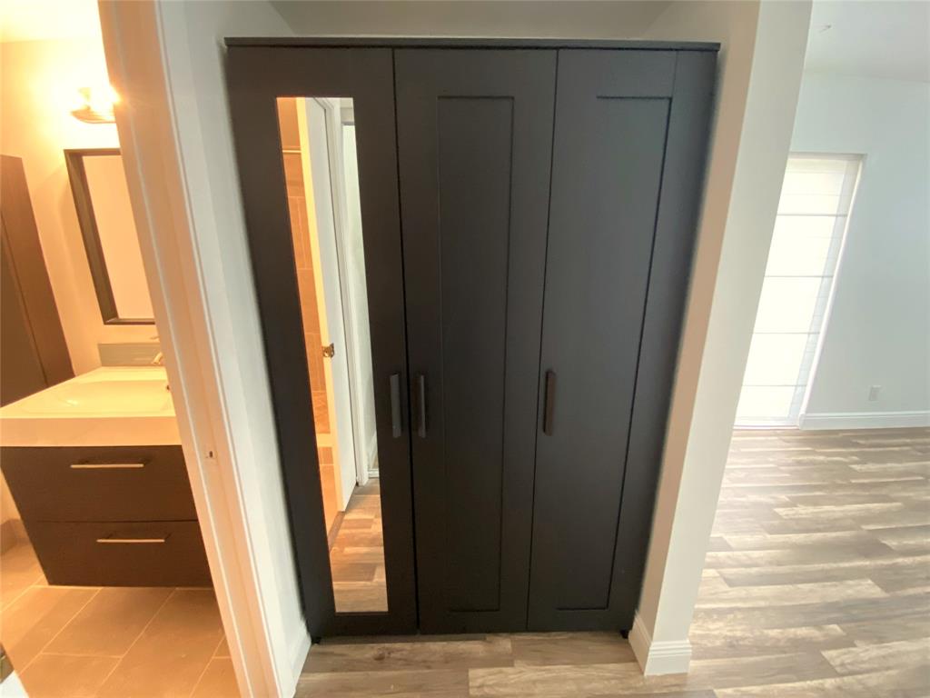 23048 Oxford Place Boca Raton, FL 33433 - Photo 18 of 49 MB extra Closet Space