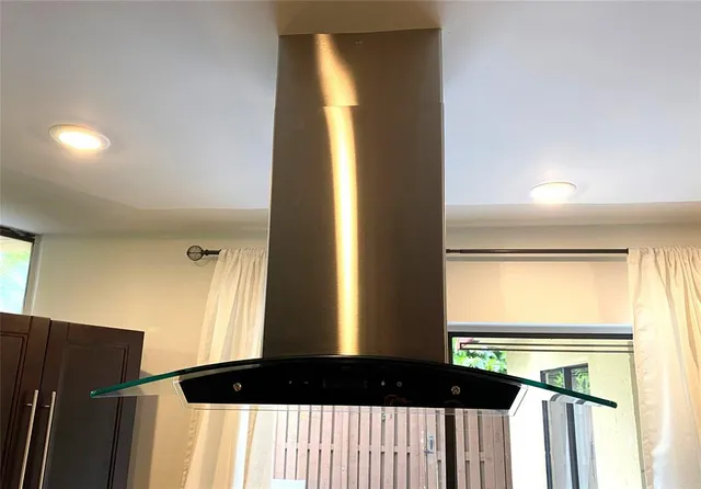 $2,675 | 23048 Oxford Place, Boca Raton, FL 33433