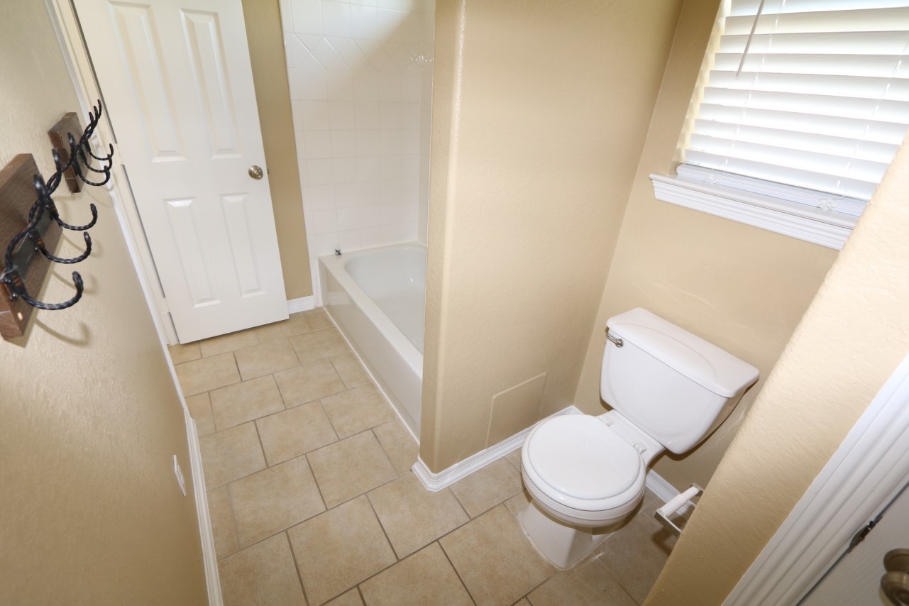 7102 Spring Run Lane Katy, TX 77494 - Photo 11 of 13
