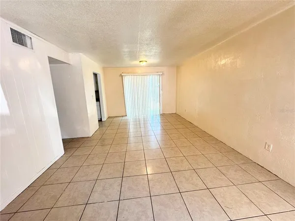 $900 | 1229 Kennedy Road, Unit 43, Daytona Beach, FL 32117