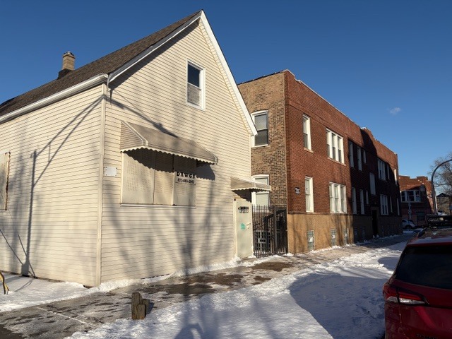 6058 South Wolcott Avenue Chicago, IL 60636 - Photo 2 of 8
