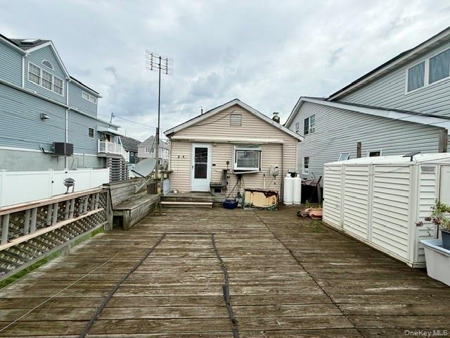 30 West 11th Road Queens, NY 11693 - Photo 18 of 18 Gallery Image 18