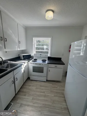 $1,250 | 324 North Main Street, Unit 2, Statesboro, GA 30458