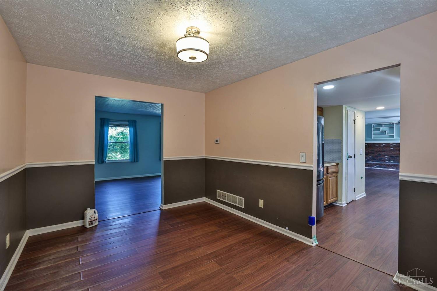 5449 Leumas Road Cincinnati, OH 45239 - Photo 12 of 33 Gallery Image 12