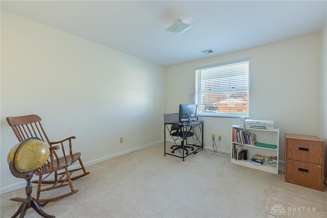 5861 Freeman Road Dayton, OH 45459 - Photo 12 of 28 Gallery Image 12