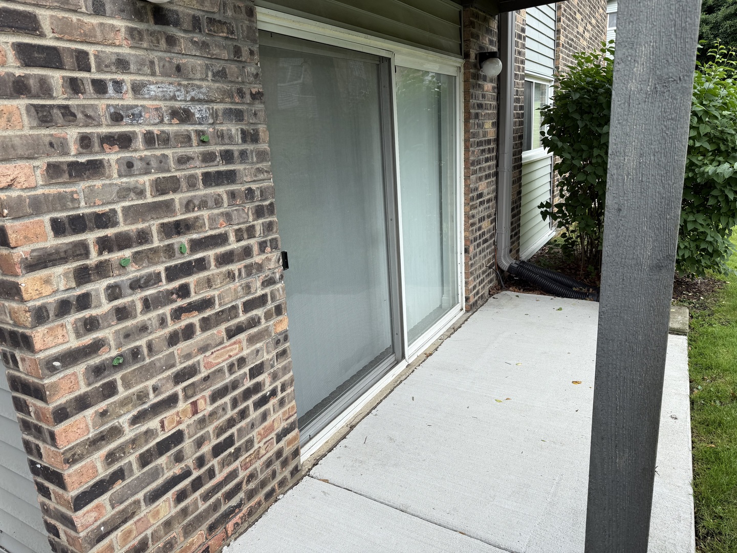 16W525 Mockingbird Lane, Unit 102 Willowbrook, IL 60527 - Photo 3 of 25