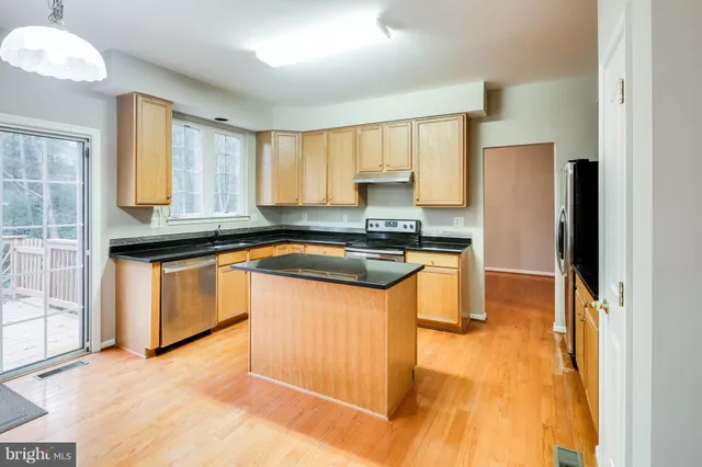 $4,500 | 5721 Whistling Winds Walk, Clarksville, MD 21029