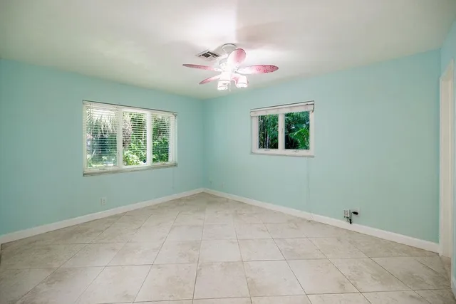 $2,595,000 | 2432 Northeast 22nd Avenue, Lighthouse Point, FL 33064