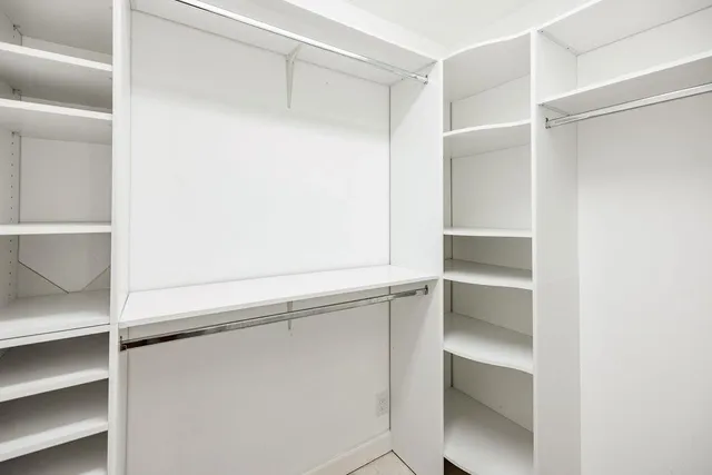 $2,595,000 | 2432 Northeast 22nd Avenue, Lighthouse Point, FL 33064