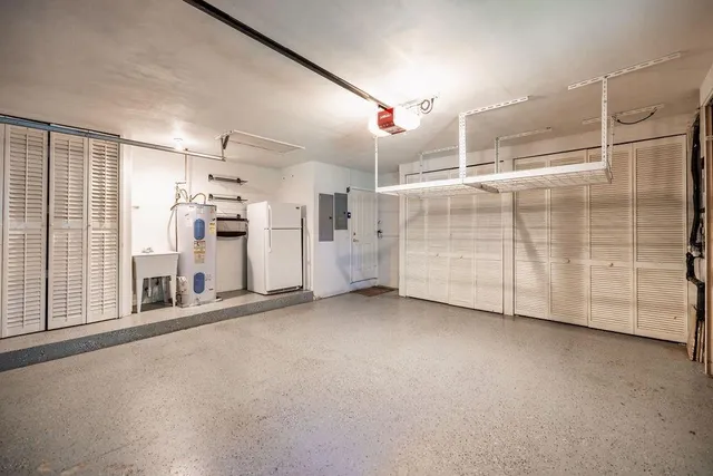 $2,595,000 | 2432 Northeast 22nd Avenue, Lighthouse Point, FL 33064