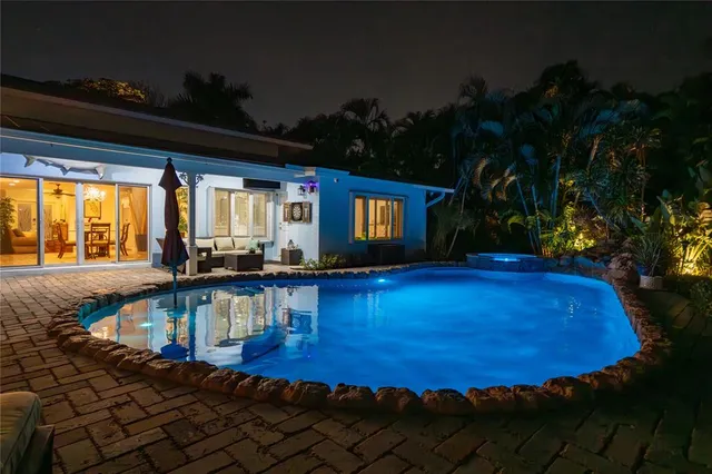 $2,595,000 | 2432 Northeast 22nd Avenue, Lighthouse Point, FL 33064