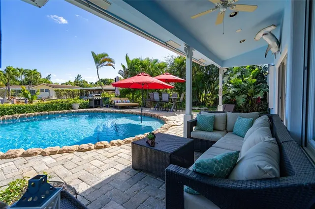 $2,595,000 | 2432 Northeast 22nd Avenue, Lighthouse Point, FL 33064
