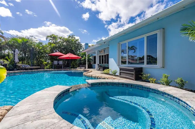 $2,595,000 | 2432 Northeast 22nd Avenue, Lighthouse Point, FL 33064
