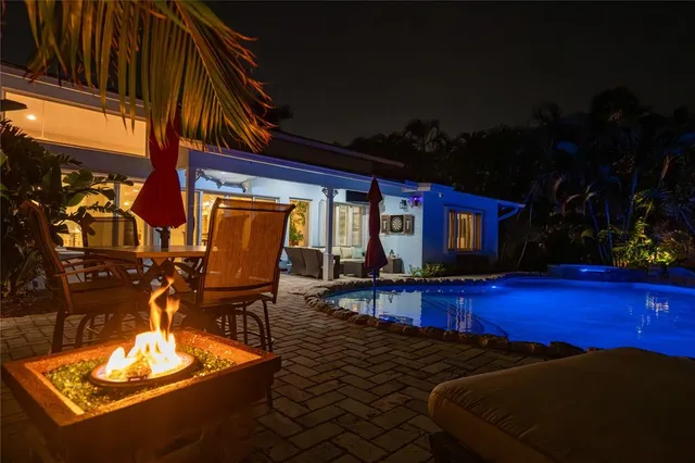 $2,595,000 | 2432 Northeast 22nd Avenue, Lighthouse Point, FL 33064