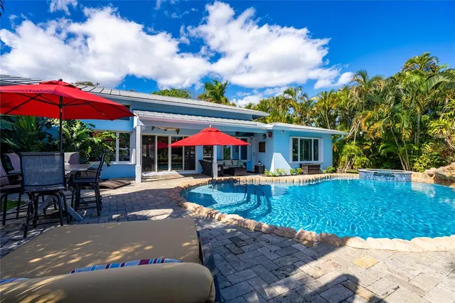 $2,595,000 | 2432 Northeast 22nd Avenue, Lighthouse Point, FL 33064